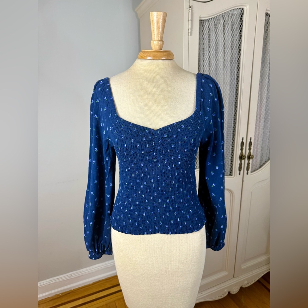 Madewell Lucille Balloon Sleeve Smocked Top in Classic Indigo Floral Size Small - Picture 2 of 8
